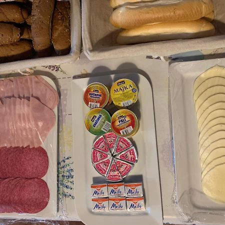 Rekreacny Dom Sisi Hotell Podhájska Eksteriør bilde